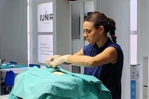 La institución ofrece Becas al Mérito Académico para ingresantes.