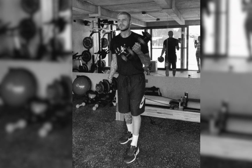 Mauro Icardi compartió imágenes de su entrenamiento en casa.