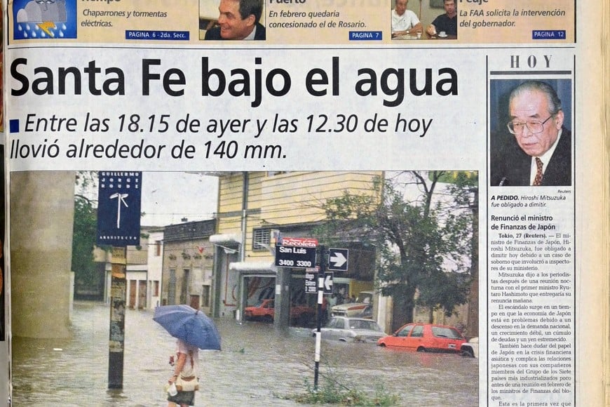 27 de enero de 1998. El agua, otra vez, en el casco urbano de la capital santafesina.