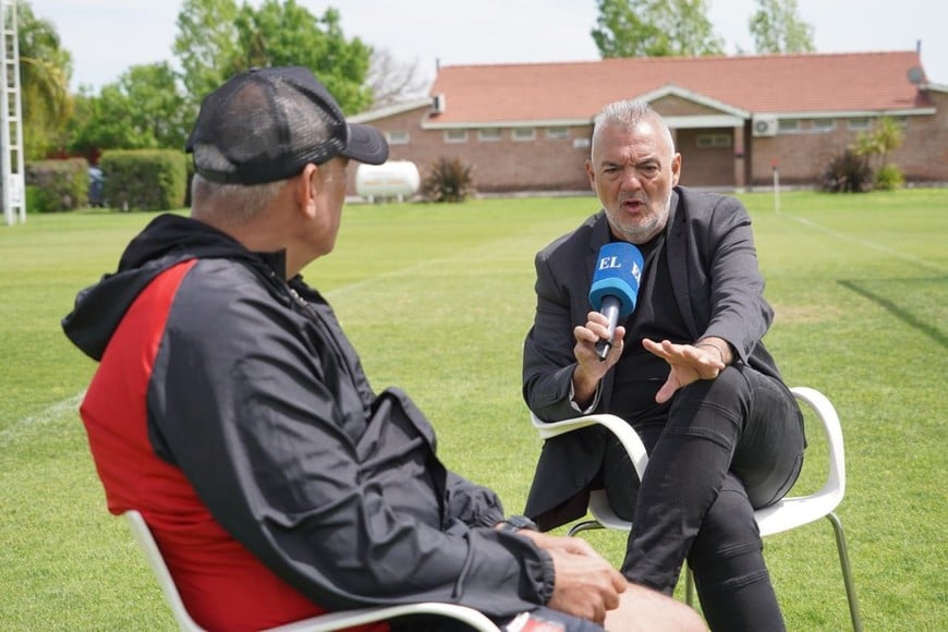 Nota Iván Delfino junto a Darío Pignata. Foto: Fernando Nicola