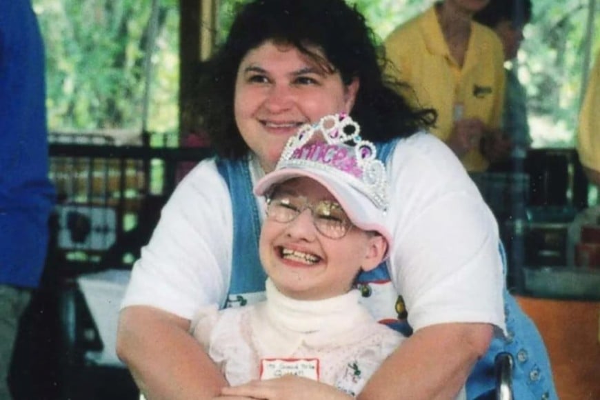 Dee Dee Blanchard fue asesinada en 2015 y su hija fue condenada por el crimen.