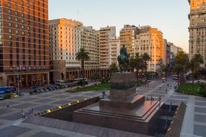 Plaza Independencia, en la capital uruguaya. "Me gusta Montevideo, me gusta su gente, sus calles, la sombra de los árboles, la brisa que llega del río (...)".