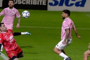 Deportivo Madryn le ganó a Ferro 2 a 0