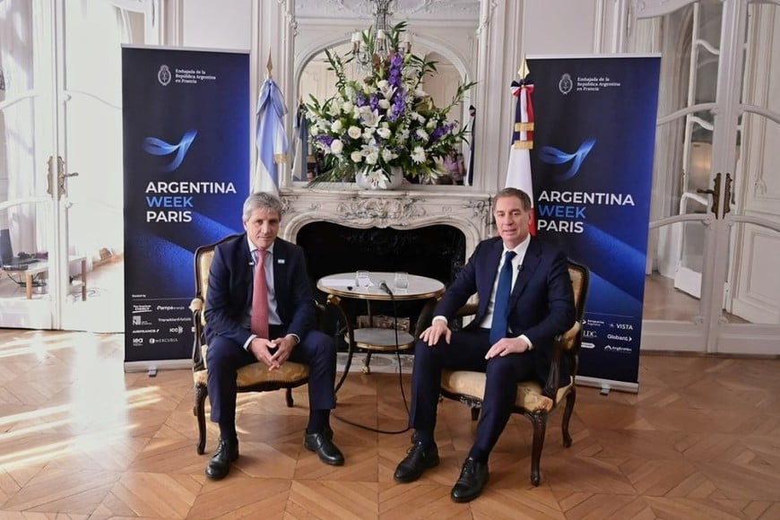 El anuncio estuvo a cargo de Luis Caputo y Diego Santilli.