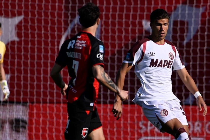 Aburrieron: Newell´s y Lanus brindaron un pobre 0 a 0.