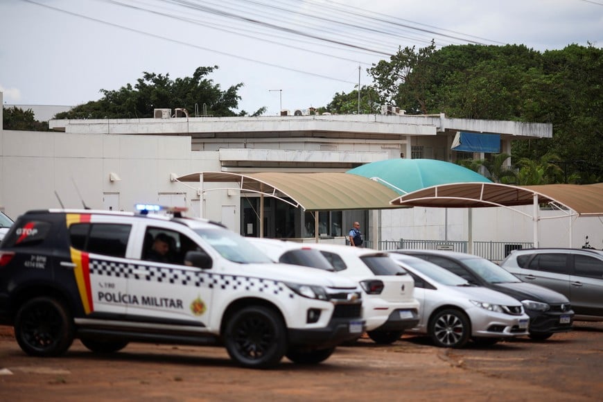 A military police vehicle is parked outside the U.S. Embassy, after the United States suspended consular services at its embassy and consulates in Brazil ahead of general election, citing security concerns, in Brasilia, Brazil, October 2, 2026. REUTERS/Adriano Machado