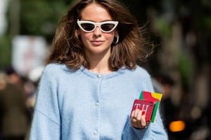 El cárdigan puede combinarse con prendas informales o más elegantes.
