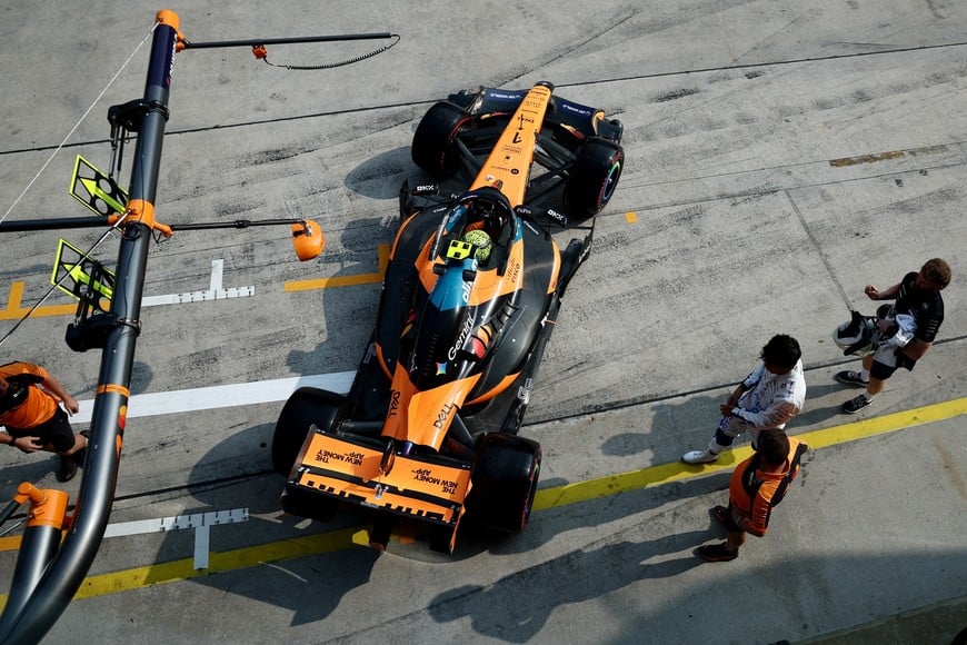 Formula One F1 - Bahrain Grand Prix - Sepang International Circuit, Sepang, Malaysia - October 3, 2026
McLaren's Lando Norris during qualifying REUTERS/Jakub Porzycki