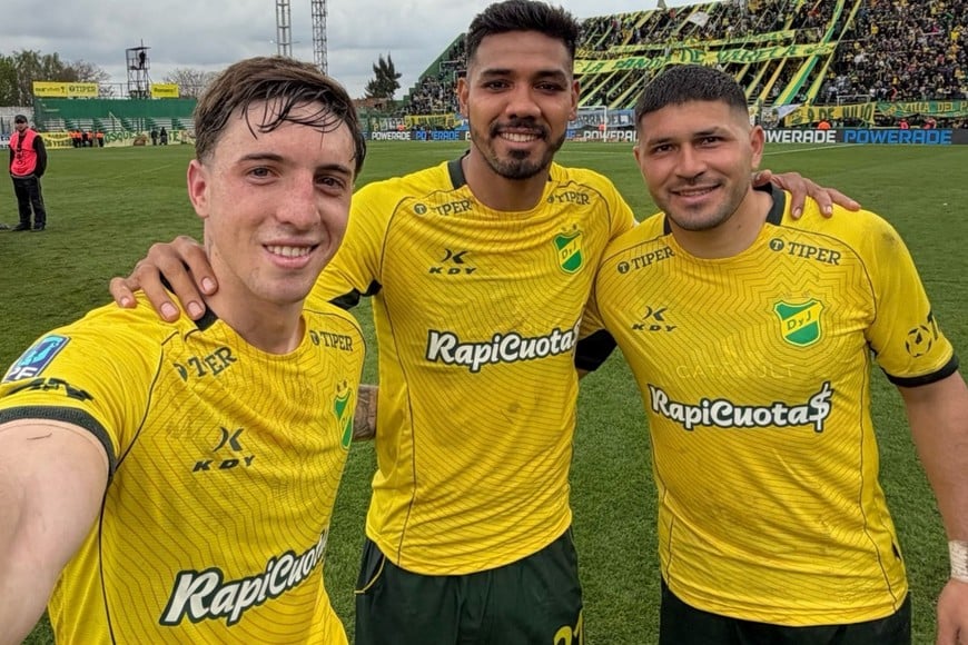 Lucco , Martínez y Barbona, los goleadores de Defensa.