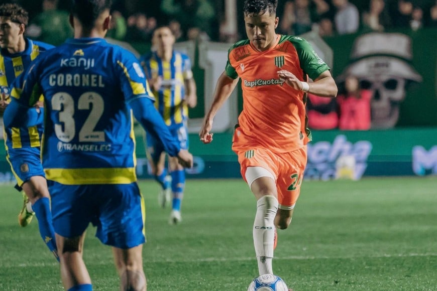 Banfield y Central quedaron a mano.