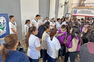 Las propuestas educativas de Vera se encontraron con los jóvenes en una nueva Feria de Carreras