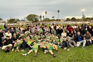 Los pibes de la Liga Reconquistense de Fútbol consiguieron el título provincial. Foto: Gentileza