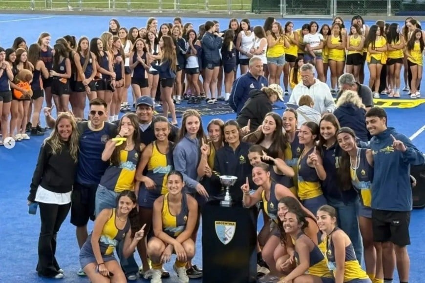 El Quillá Amarillo festejó el título del Regional Sub 16 “D”. Crédito: Gentileza ASH.