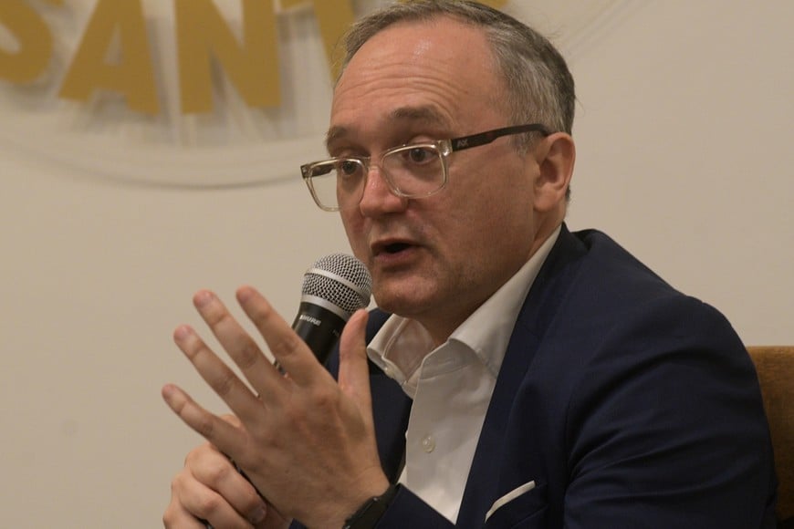 Gustavo Idígoras dijo que el mrcado europeo del biodiésel crecerá 17 veces. Foto: Manuel Fabatía