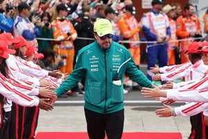 Alonso regresa al Dakar con un auto ganador y el respaldo de Aston Martin