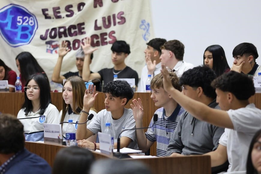 Durante la jornada se presentaron 32 proyectos, elaborados y trabajados por los jóvenes a lo largo de los cinco meses que duró esta edición.