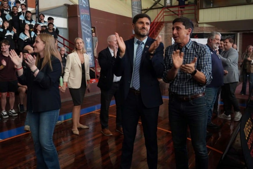 Pullaro, Garibaldi y Tejera recorrén la UTN.