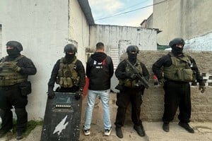 Personal del GOE realizó las irrupciones. Foto: El Litoral