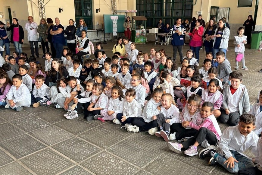 Vacunas, juegos y aprendizaje: la campaña Vax Team pasó por Coronda