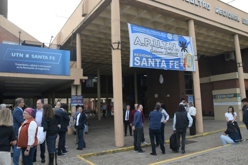 Decanos de las 30 facultades regionales se dieron cita en Santa Fe este martes, en simultáneo con el inicio de los Juegos Deportivos de la UNL. Foto: Manuel Fabatía