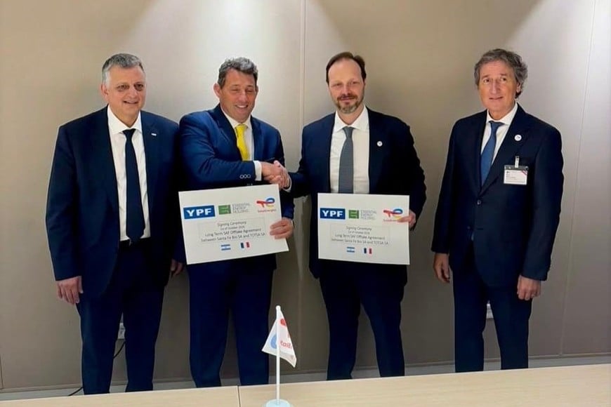 Santa Fe Bio y TotalEnergies firmaron un acuerdo de compraventa a largo plazo.