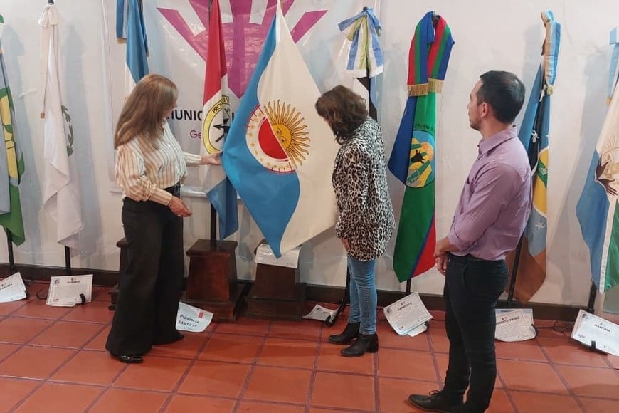 Un recorrido por la identidad regional: Vera incorporó su bandera a “Abanderados”
