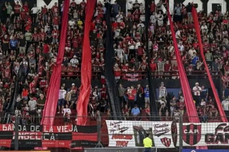 La hinchada de Patronato espera ir a Rafaela.