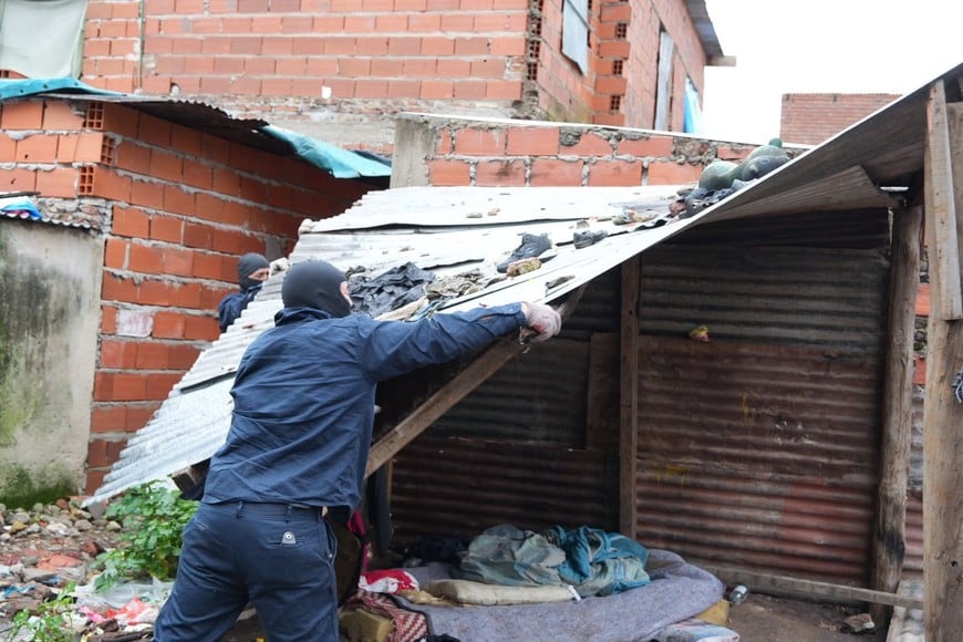 Derribaron dos búnkers vinculados al Clan Riquelme en Rosario y ya son 92 los inmuebles inactivados. Crédito: Gobierno de Santa Fe