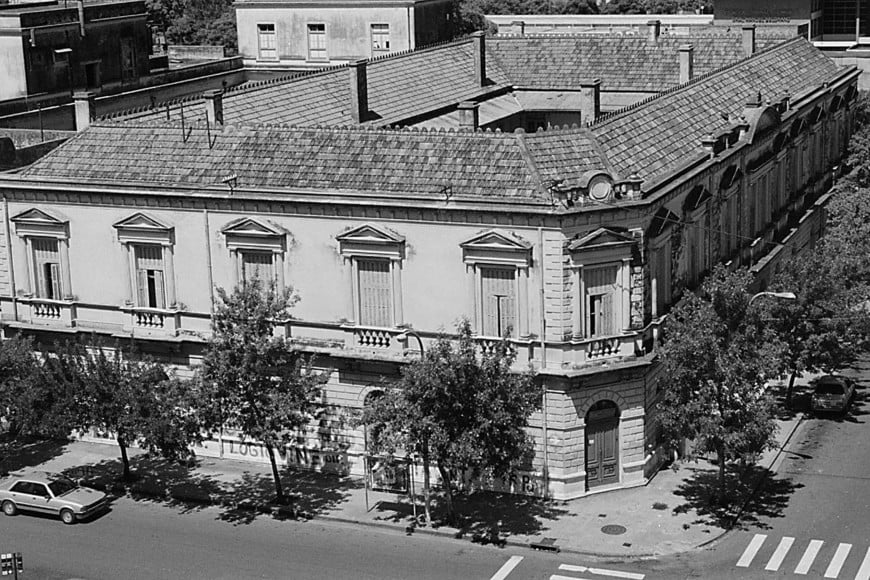 Otra vista aérea de la casa histórica y patrimonial, hoy abandonada. Archivo.