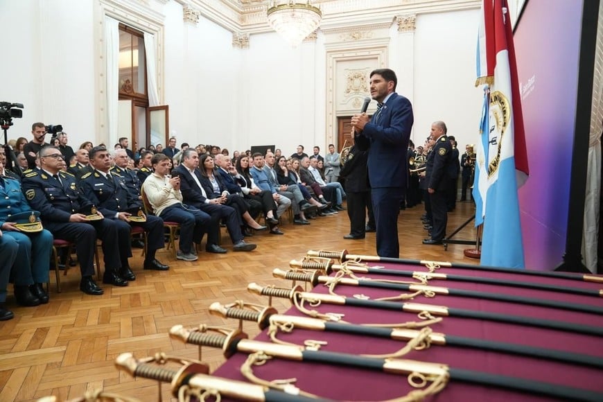 El acto de reconocimiento se realizó en la Sala Walsh de la sede de Gobierno en Rosario.