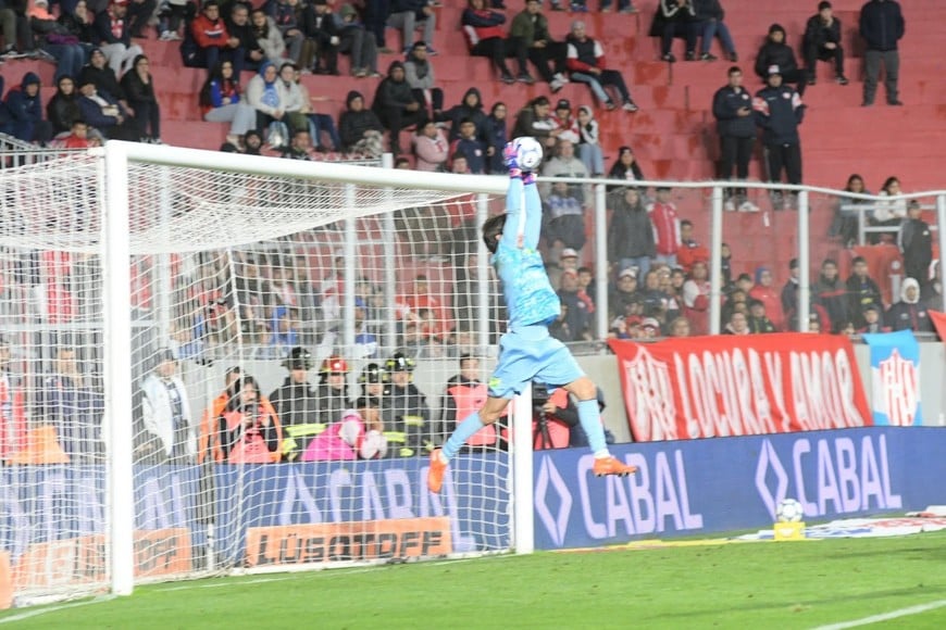 Unión vs Defensa y Justicia - LPF. Foto: Manuel Fabatía