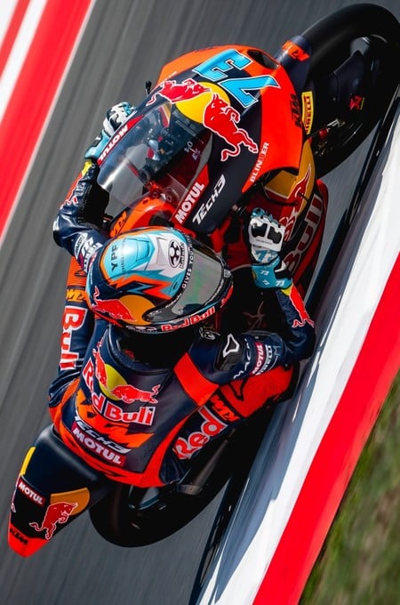 Valentín Perrone largará desde el puesto 19 en el GP de Indonesia de Moto3.