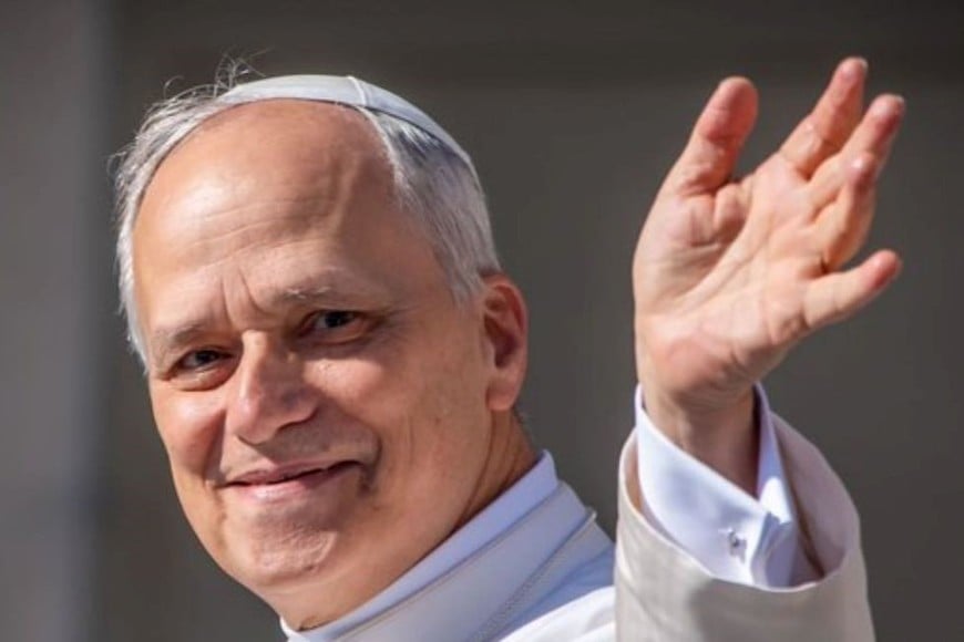 El Vaticano confirmó que el papa León XIV padece cáncer de pulmón tras ser sometido a una cirugía torácica en el Hospital Gemelli de Roma.