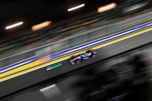 A Franco Colapinto se le quedó el Alpine y no pudo terminar el GP de Singapur. Foto: Reuters