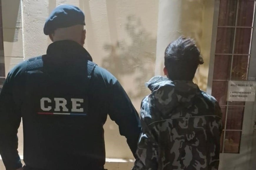 Persecución, choque en una zanja y resistencia a la autoridad en Santa Fe