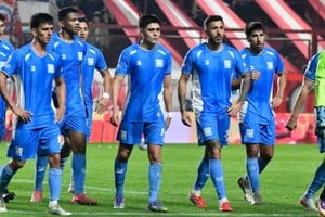 Estudiantes de Río Cuarto perdió ante River y confirmó su descenso a la Primera Nacional.