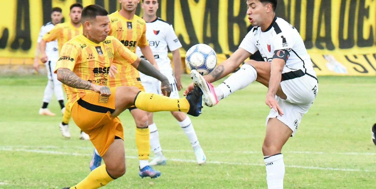 Colón y Mitre no se sacaron diferencias: 0 a 0 en Santiago del Estero