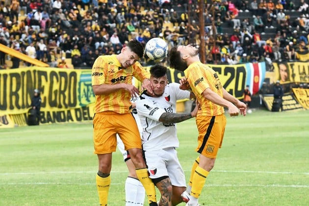 Colon vs Mitre Fecha 33 Primera Nacional 11 de octubre de 2026. Crédito: Gustavo Autalan.