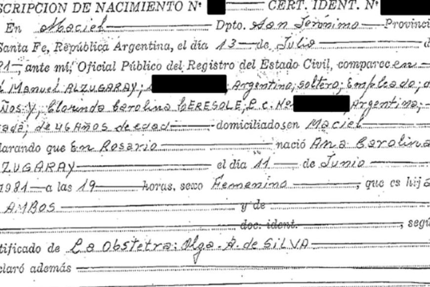 La partida de nacimiento de la denunciante Ana Carolina Alzugaray.