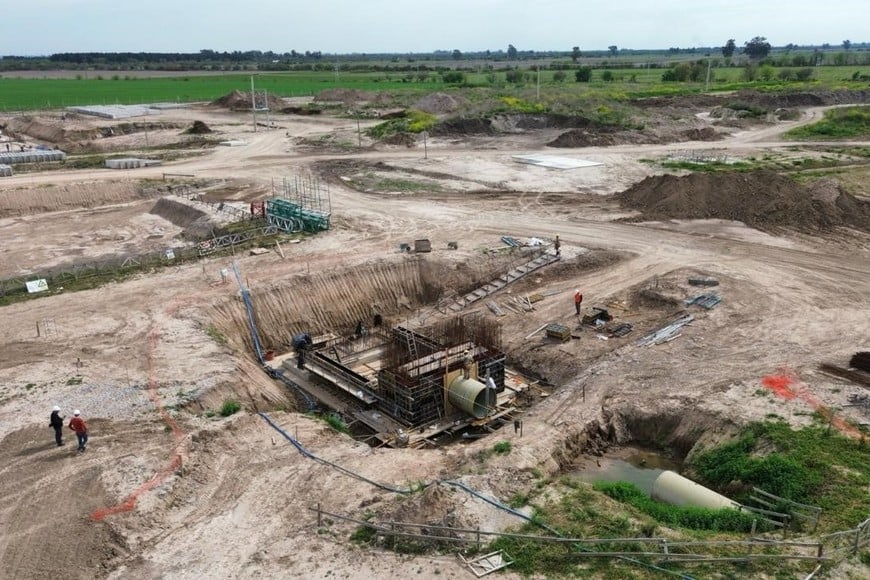 Acueducto Biprovincial: entra en su etapa final una fase clave del cruce bajo la Autopista Rosario-Santa Fe