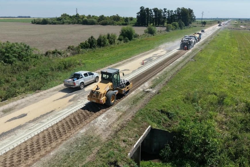 Reparan rutas provinciales en cuatro departamentos del centro y norte santafesino