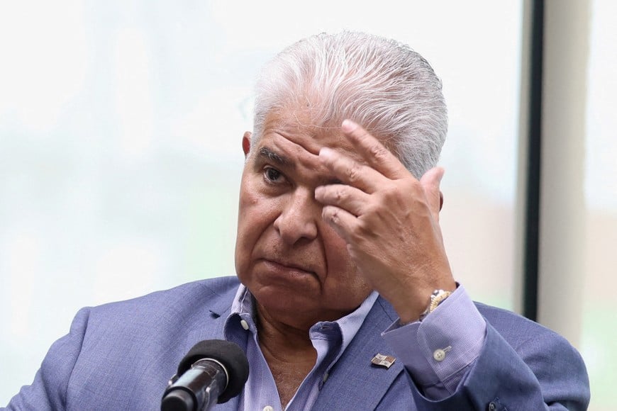 FILE PHOTO: Panama's President Jose Raul Mulino delivers a press conference after a visit to the Balboa port, following Panama's Supreme Court decision in late January to invalidate the legal framework supporting the 1997 concession that granted Panama Ports Company (PPC) the right to operate the Pacific-facing Balboa and Atlantic Cristobal terminals on either side of the Panama Canal, in Panama City, Panama, April 9, 2026. REUTERS/Aris Martinez/File Photo