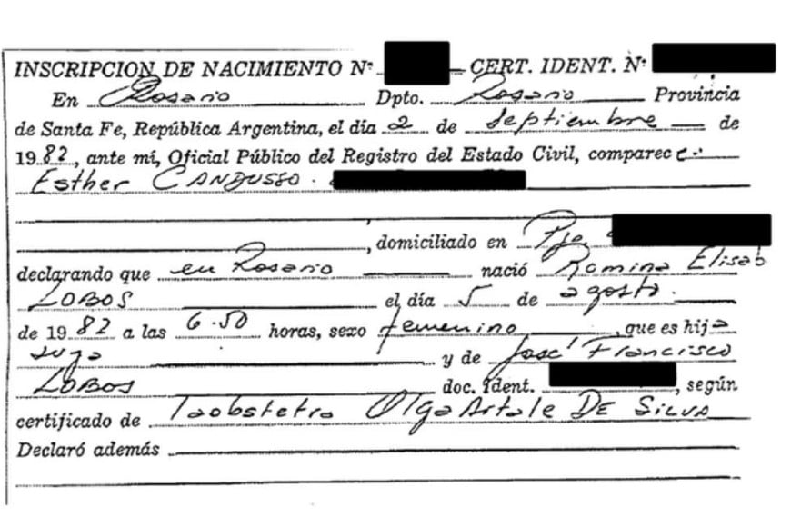 La partida de nacimiento de Romina Elisabet Lobos.