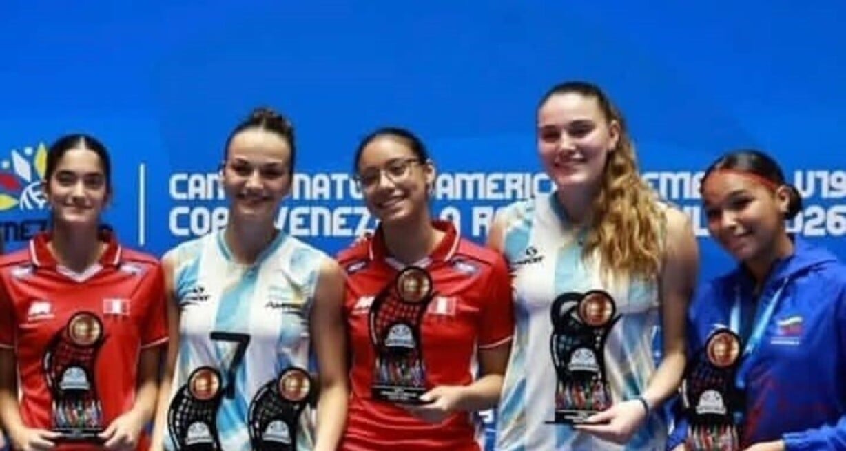 Sofía Baldo y Emma Oldani en el podio como dos de las mejores en los distintos rubros.