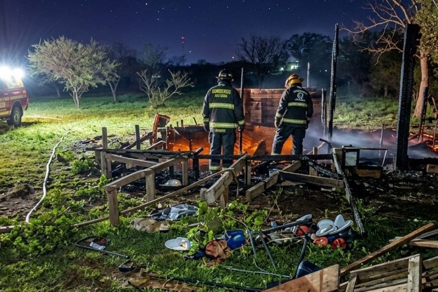 incendio vivienda precaria Alto Verde