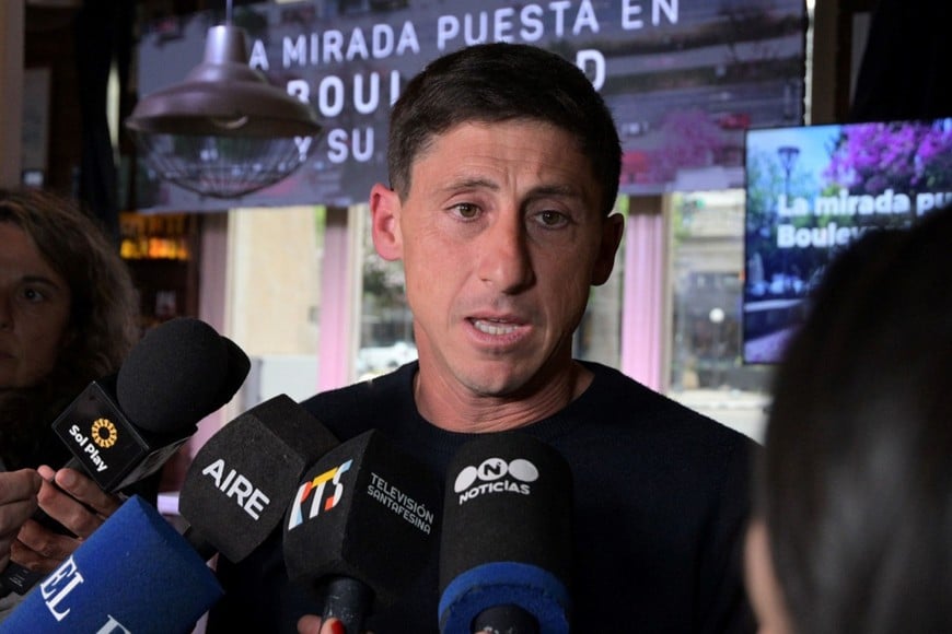 Julio "Paco" Garibaldi expuso en la Estación Belgrano sobre los desafíos de planificación y puesta en valor de los espacios públicos