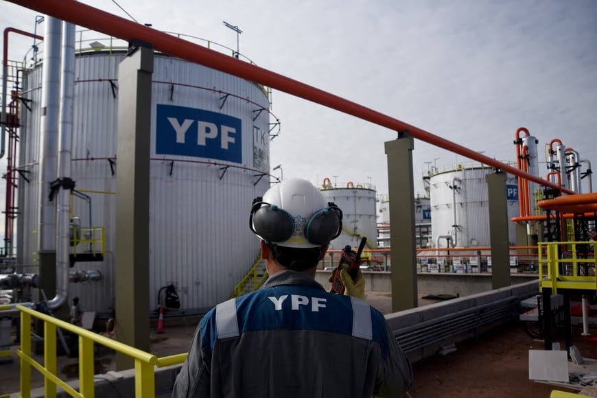 YPF. Gentileza