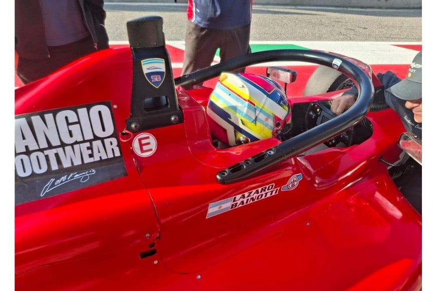 Lázaro Bainotti en el circuito de Cremona, Italia.