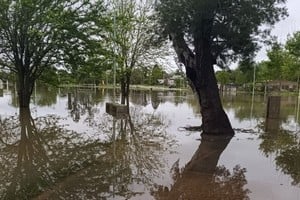 La crecida del río Uruguay mantiene en alerta a Concordia, donde continúan los trabajos preventivos ante una posible creciente.