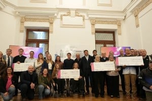 El acto fue celebrado en el Salón Blanco.